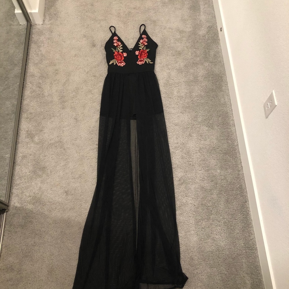 Fashion nova slit dress size small